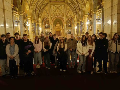 Bethlenes diákok jutalomkiránduláson Budapesten
