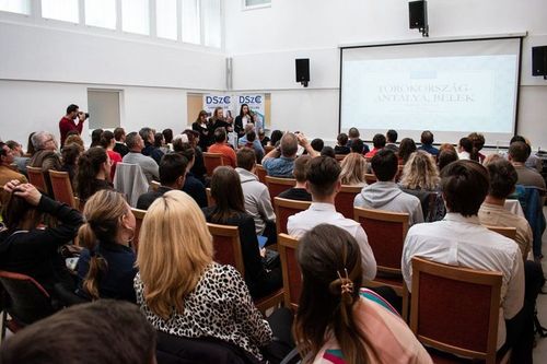Külföldön szerezhettek szakmai tapasztalatot a Debreceni Szakképzési Centrum diákjai